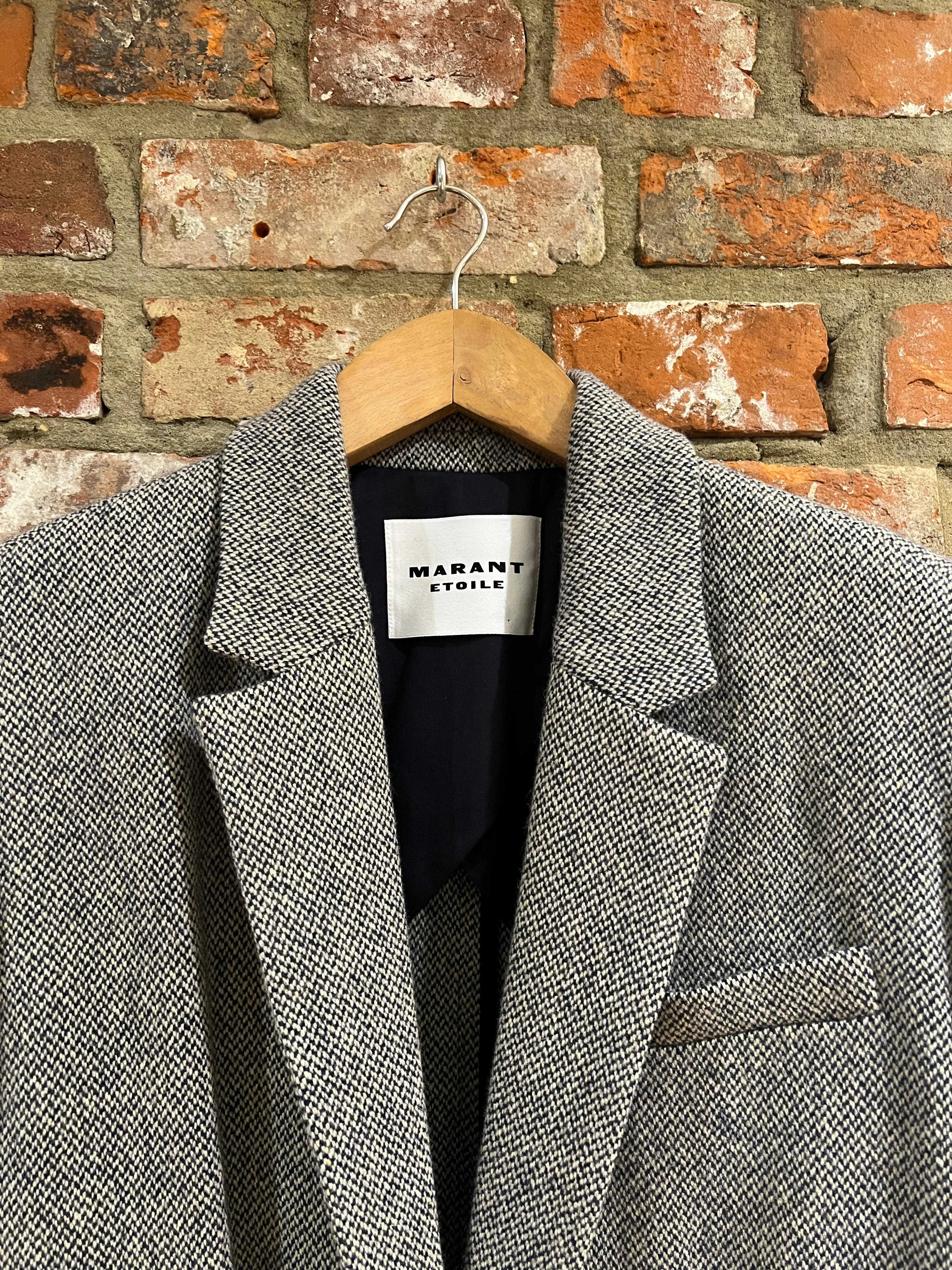 Cikaito Coat in Black/Ecru