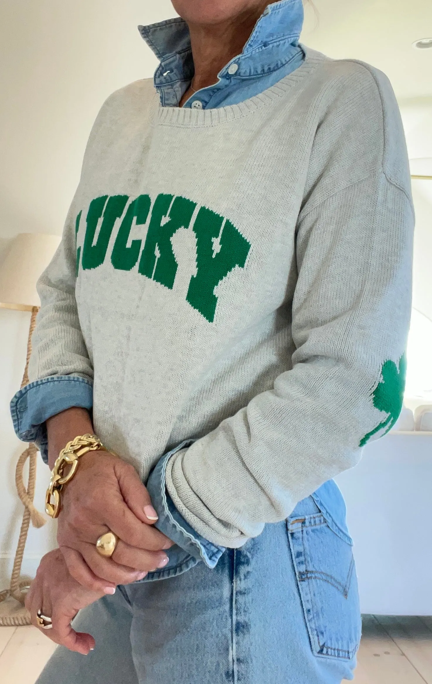 LUCKY  🍀 Sweater