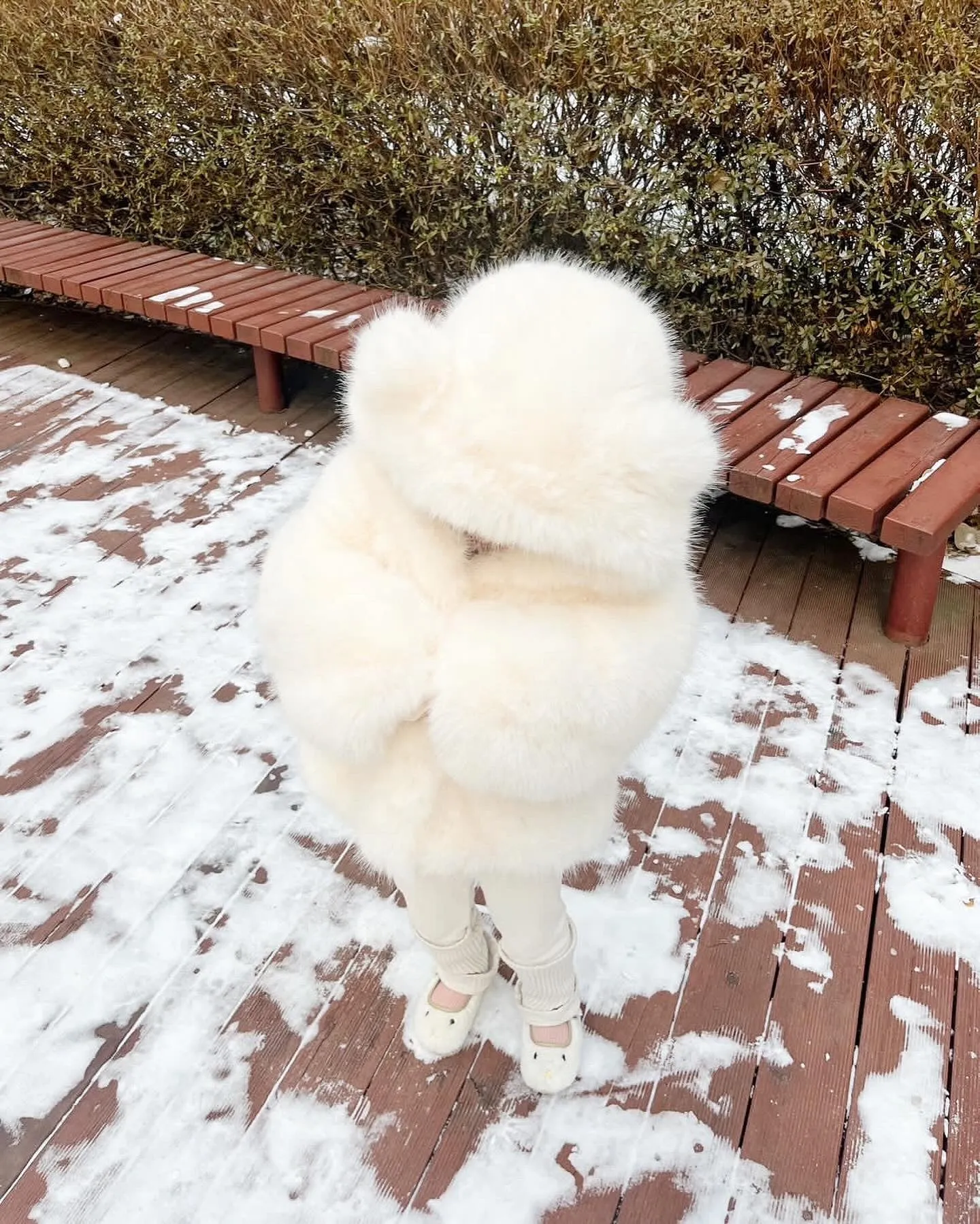 MI LOVES SIGNATURE SYNTHETIC Little Bear Bomber jacket in Ivory.